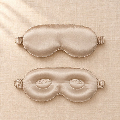 Seiden-Set in Champagner: Schlafmaske in Taupe, Vorder- und Rückseite